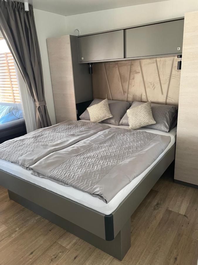 Mobile Home Jana Biograd Na Moru Exterior foto